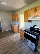 2034 Long St in Sweet Home, OR - Building Photo - Building Photo