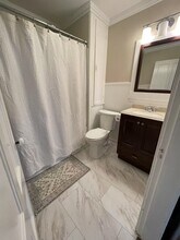 385 Lowell St, Unit 2 in Manchester, NH - Building Photo - Building Photo