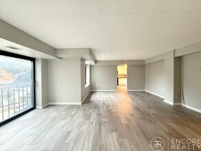 1243 Beacon St, Unit 1243 in Brookline, MA - Building Photo - Building Photo