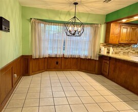 11814 Cypresswood Dr in Houston, TX - Building Photo - Building Photo