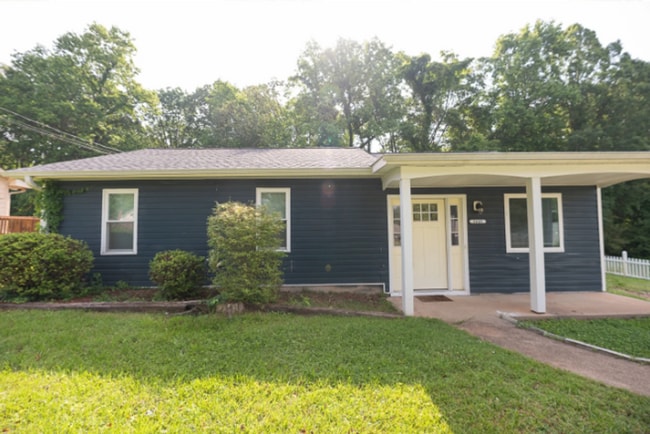 property at 1643 Brown St