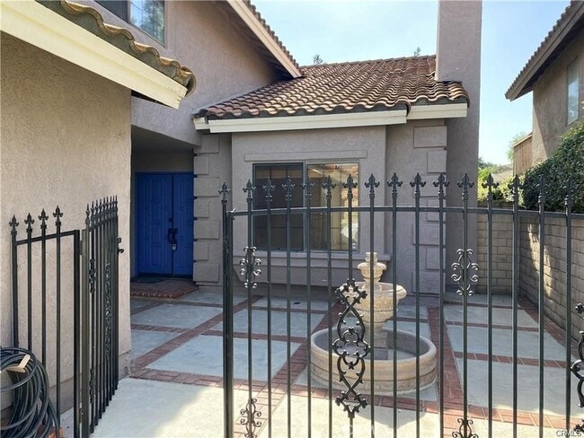 6405 Sunny Meadow Ln in Chino Hills, CA - Foto de edificio - Building Photo