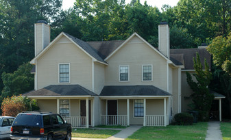 4320 Presley Ct Apartments