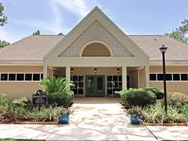 Hunters Run in Gainesville, FL - Building Photo