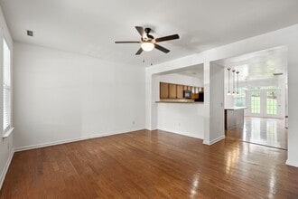 132 Point Comfort Ln in Cary, NC - Building Photo - Building Photo