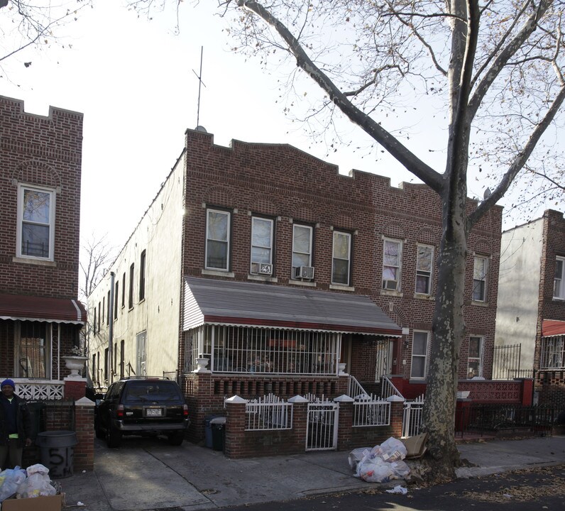 156 E 93rd St in Brooklyn, NY - Foto de edificio