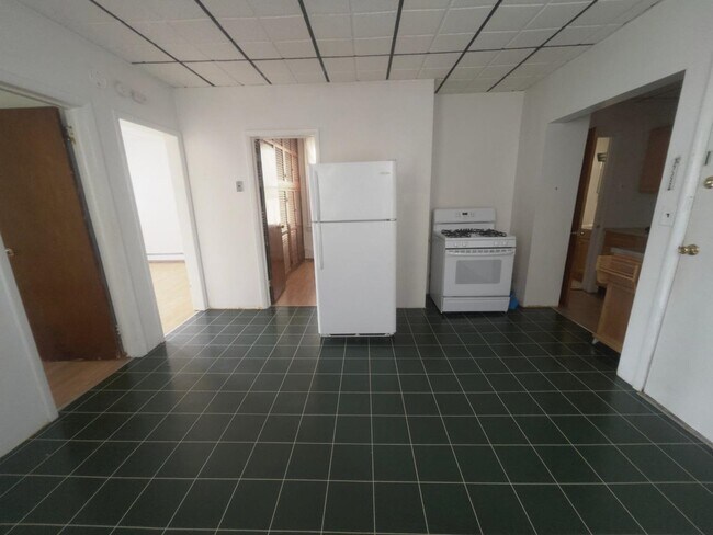property at 17 E 48th St