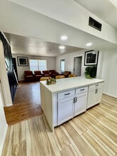 6922 Bryn Mawr Dr in Austin, TX - Building Photo - Building Photo