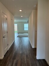 196 Grand Vw Ct in Merced, CA - Building Photo - Building Photo