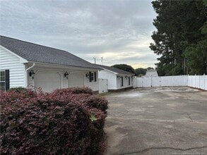 276 Jernigan Rd in Dunn, NC - Building Photo - Building Photo