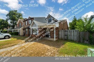 2917 McDonald Dr SW in Decatur, AL - Building Photo
