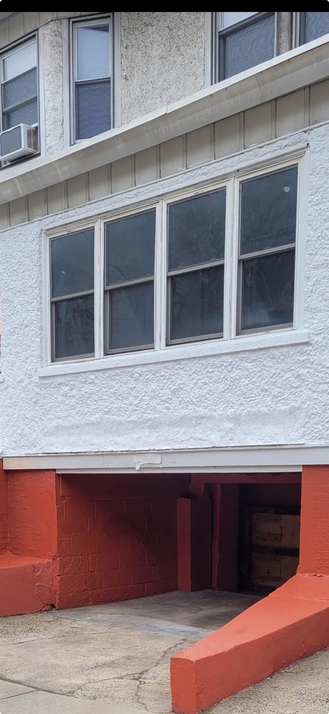 163 Jewett Ave in Jersey City, NJ - Building Photo - Building Photo