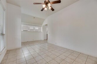 6556 Fairview Dr in Watauga, TX - Building Photo - Building Photo