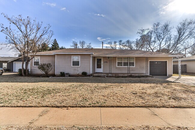 4007 39th St in Lubbock, TX - Building Photo - Building Photo