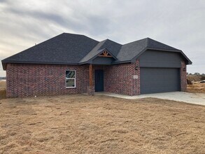5565 Neptune Ave in Durant, OK - Building Photo - Building Photo