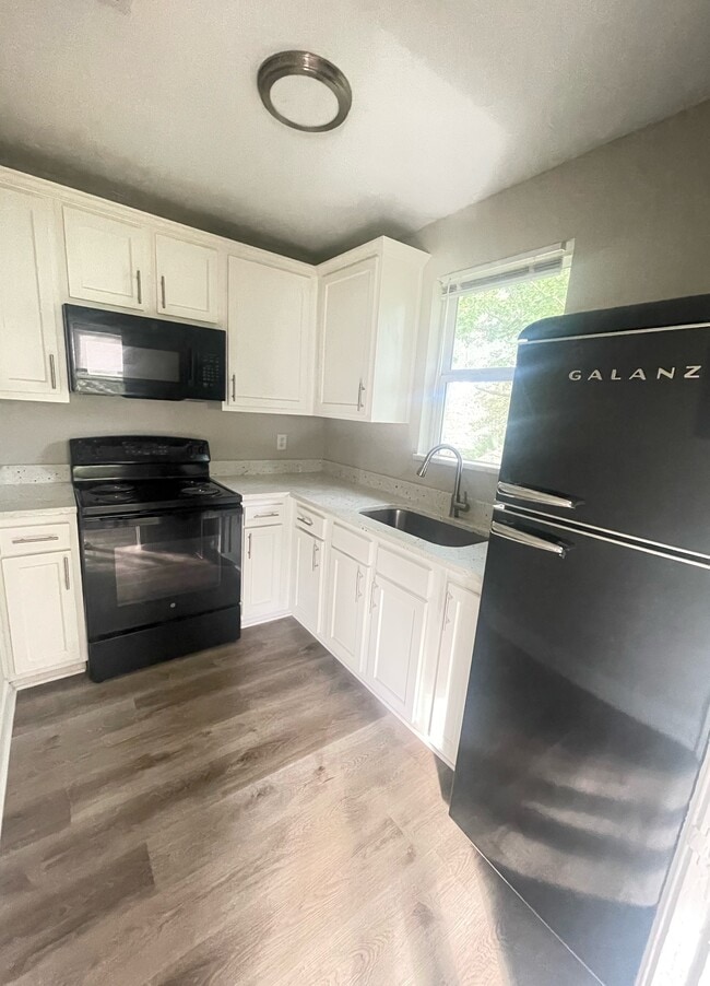 property at 609 Comet St