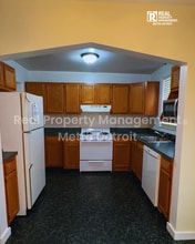 823 E Second St in Royal Oak, MI - Building Photo - Building Photo