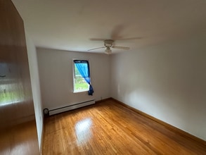 4227 E Allen St, Unit 3 in Hamburg, NY - Foto de edificio - Building Photo