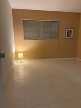 669 Saxony Pl in Delray Beach, FL - Building Photo - Building Photo