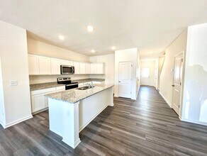 324 Spaight Acrs Wy in Wake Forest, NC - Building Photo - Building Photo