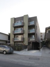 The Residence at 1400 Vista in Los Angeles, CA - Building Photo - Building Photo