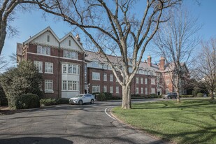 715 Belle Meade Blvd Apartments