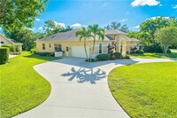 7001 Appleby Dr in Naples, FL - Building Photo - Building Photo