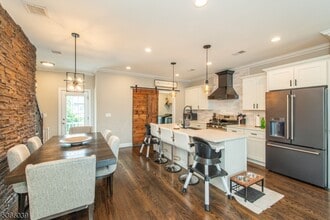 15 Chaz Way in Fairfield, NJ - Building Photo - Building Photo