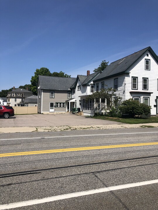 48 Concord St, Unit D in Nashua, NH - Foto de edificio