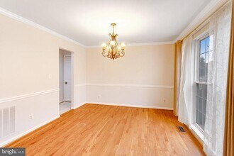 15385 Bevanwood Dr in Woodbridge, VA - Building Photo - Building Photo