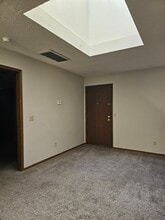 114 S Main St in Bowling Green, OH - Building Photo - Building Photo