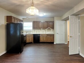 297 Concord Way in Greenwood, IN - Foto de edificio - Building Photo