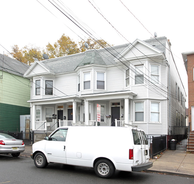 170-172 Catherine St in Elizabeth, NJ - Building Photo - Building Photo