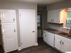 2612 S 61st Ave in Omaha, NE - Building Photo - Building Photo