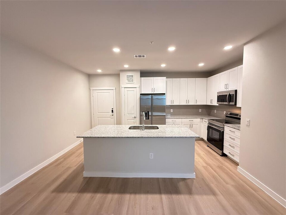 3409 Brinkman St in Houston, TX - Building Photo
