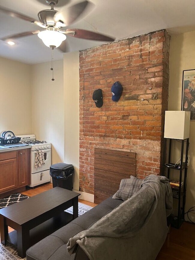 721 Chislett St in Pittsburgh, PA - Building Photo - Building Photo