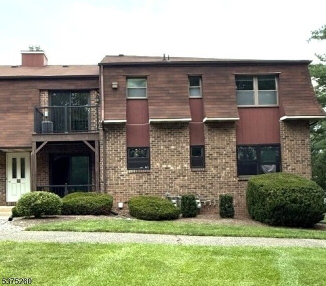 606 Nottingham Way