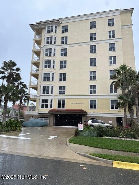 1126 First St in Jacksonville Beach, FL - Building Photo