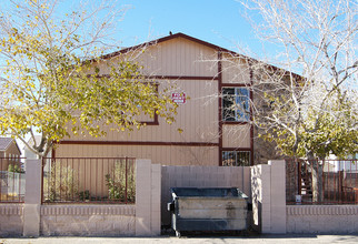 Kell Estates in Las Vegas, NV - Building Photo - Building Photo