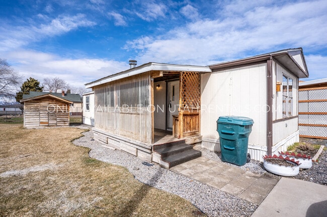 property at 440 W Main St