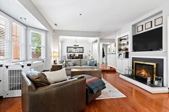 237 New Bern Pl in Raleigh, NC - Building Photo - Building Photo