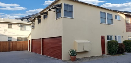 5313 Radford Ave, Unit 5313 in Valley Village, CA - Foto de edificio - Building Photo