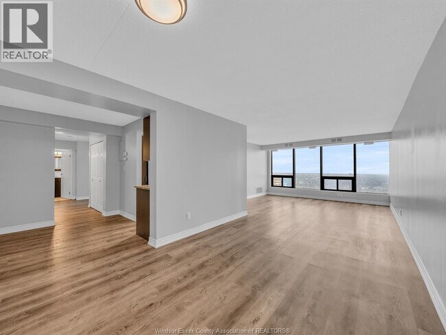 150 Park in Windsor, ON - Building Photo - Building Photo