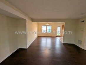 3824 Revolutionary Dr in Columbus, OH - Building Photo - Building Photo