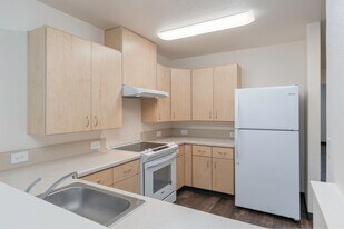 Gateway Commons in Hillsboro, OR - Building Photo