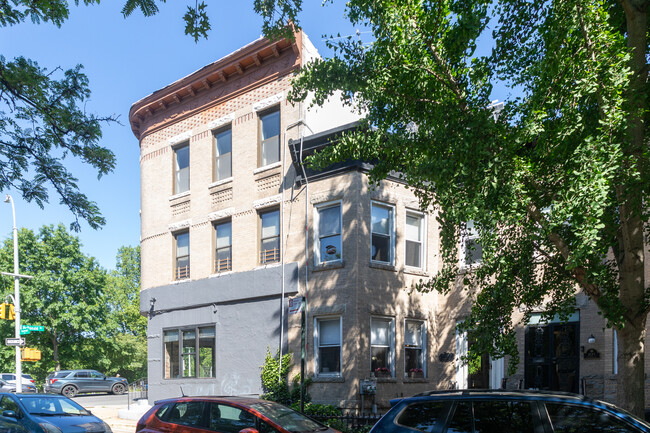 101 Vanderbilt St in Brooklyn, NY - Building Photo - Building Photo