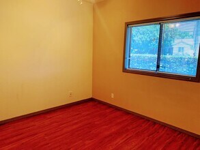 10943 Laurel Canyon Blvd, Unit A5 in San Fernando, CA - Building Photo - Building Photo