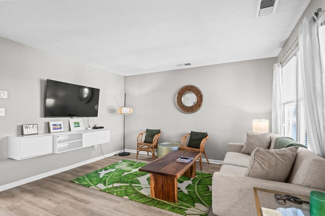 405 13th Ave S in Myrtle Beach, SC - Building Photo - Building Photo