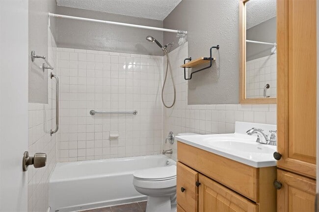 3302 Doolin Dr in Austin, TX - Building Photo - Building Photo