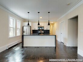 839 Parker St in Boston, MA - Building Photo